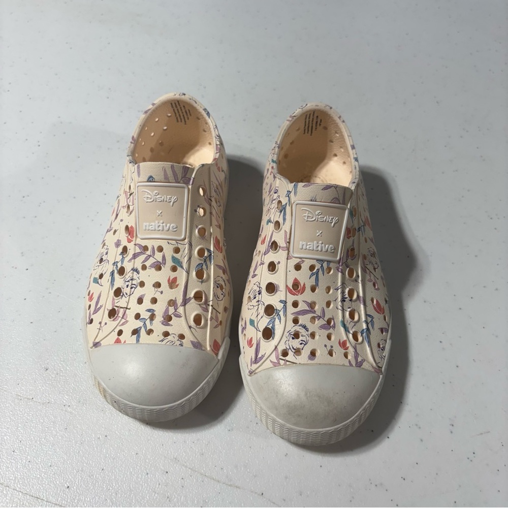 Native x Disney Frozen Shoe